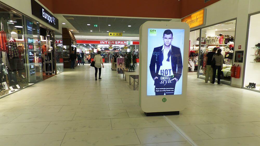 Bus WiFi Media | Kawa, lunch